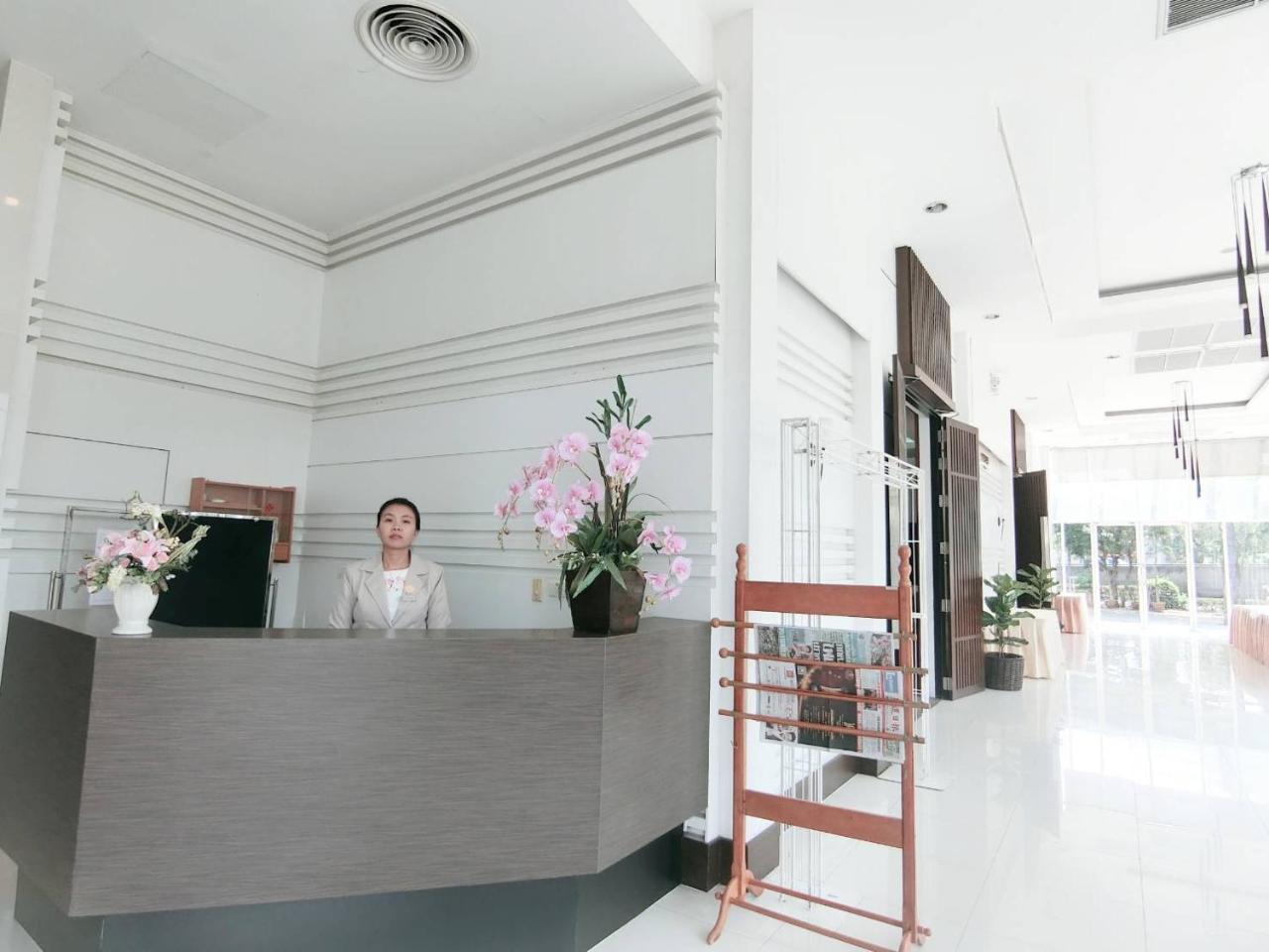 The Patra Hotel - Rama 9 방콕 외부 사진